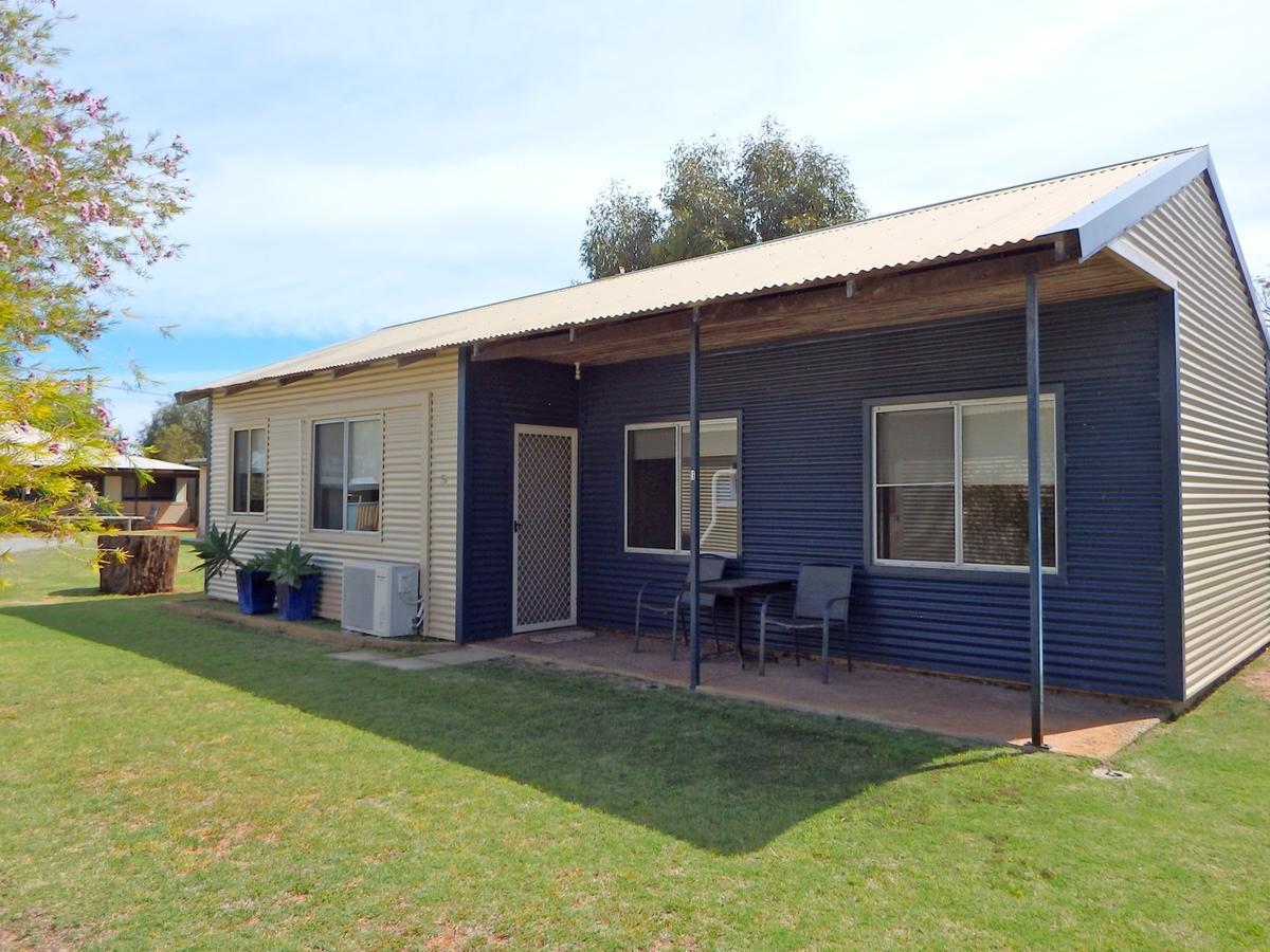 Lazy Lobster Holiday Units & Chalets Port Denison Extérieur photo
