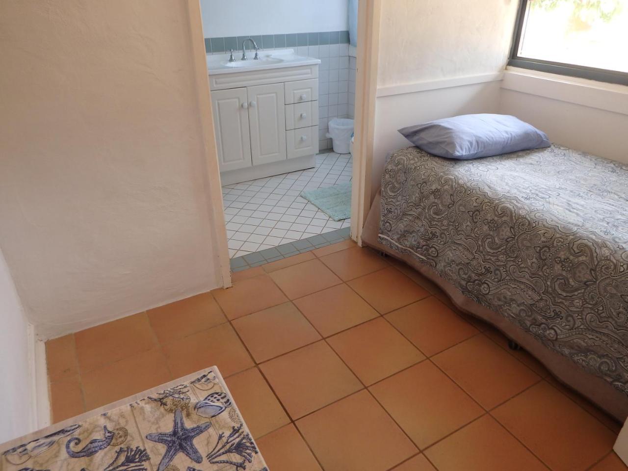 Lazy Lobster Holiday Units & Chalets Port Denison Extérieur photo