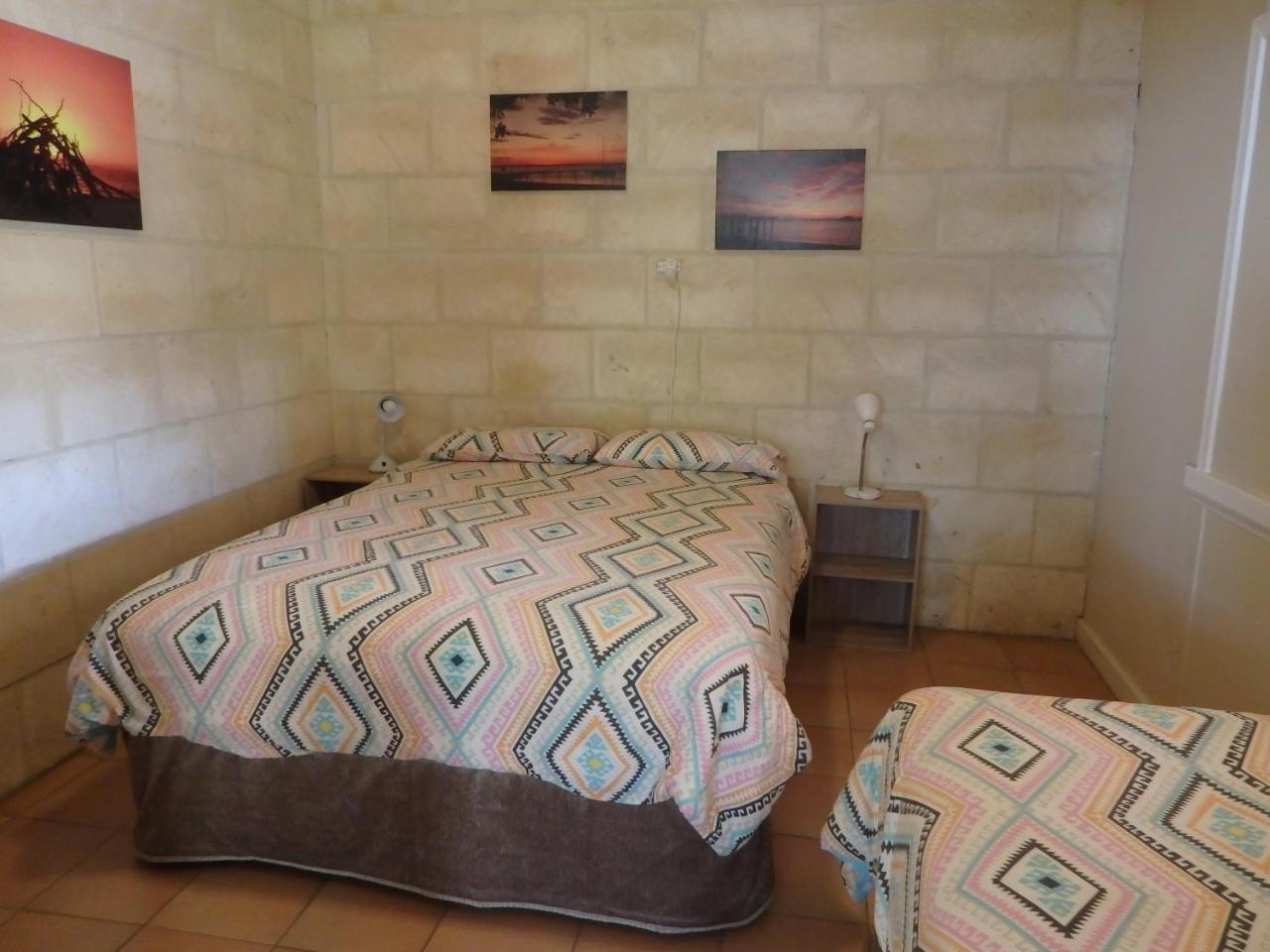 Lazy Lobster Holiday Units & Chalets Port Denison Extérieur photo